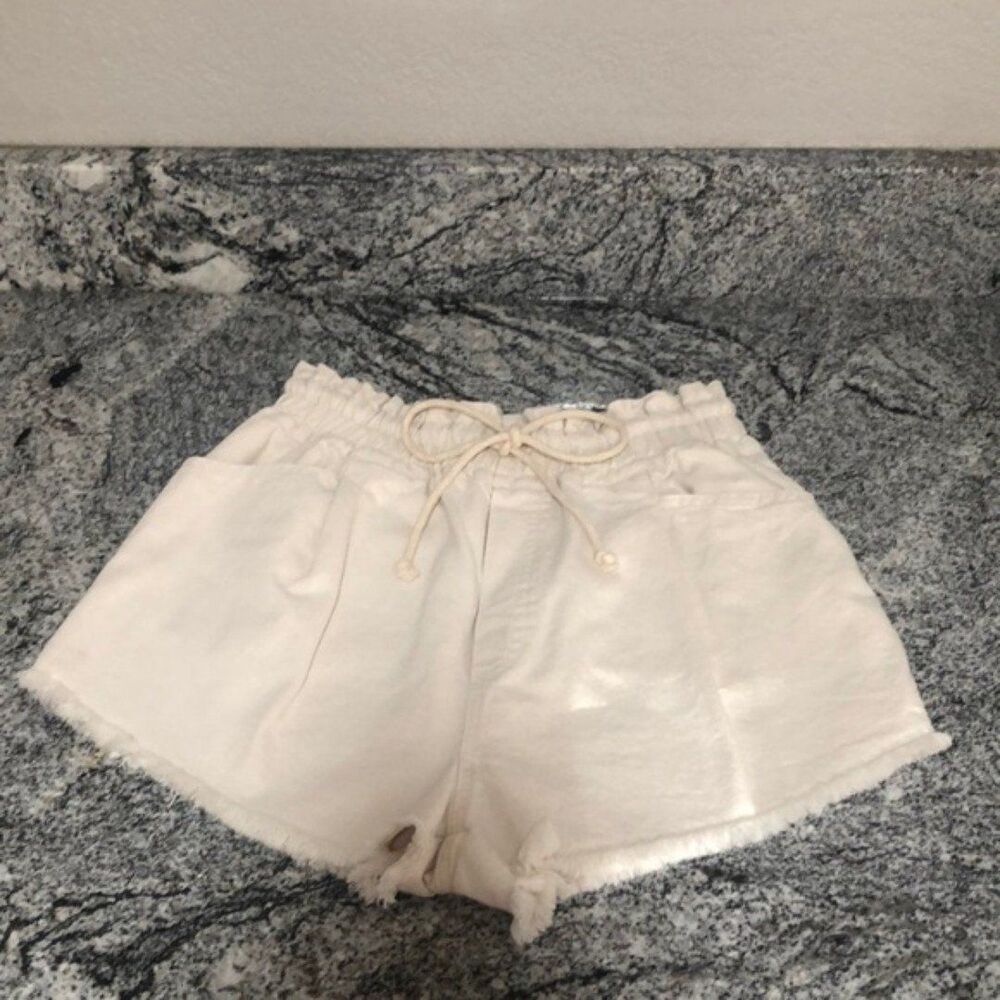 She + Sky Size M Paper Bag Waist Denim Jeans Shorts Ivory Off White Shorts